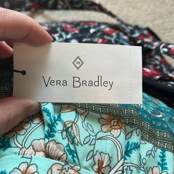 Vera Bradley Crossbody Bucket bag - Picture 4 of 5